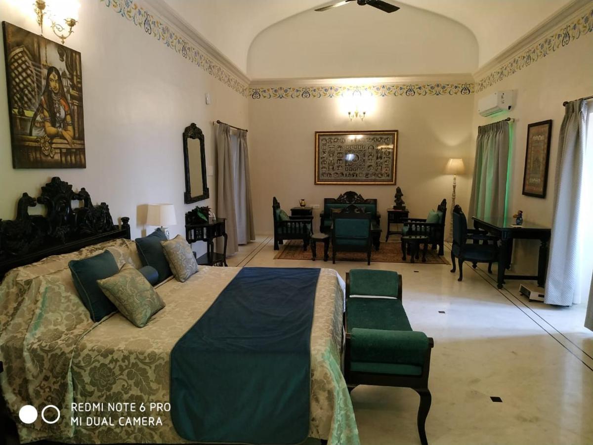 Hotel MPT Sheesh Mahal, Orchha Exterior foto