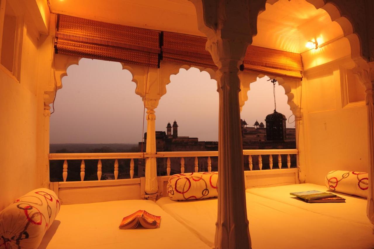 Hotel MPT Sheesh Mahal, Orchha Exterior foto